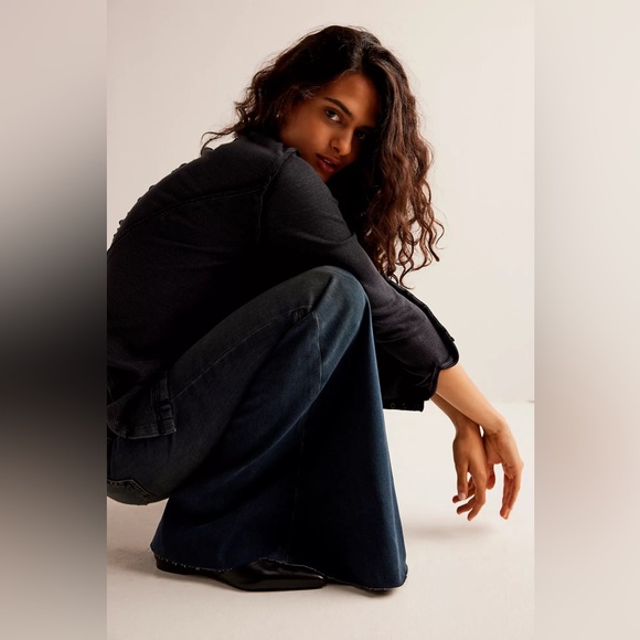 NWOT Free People Just Float On Flare Jeans - Picture 4 of 4